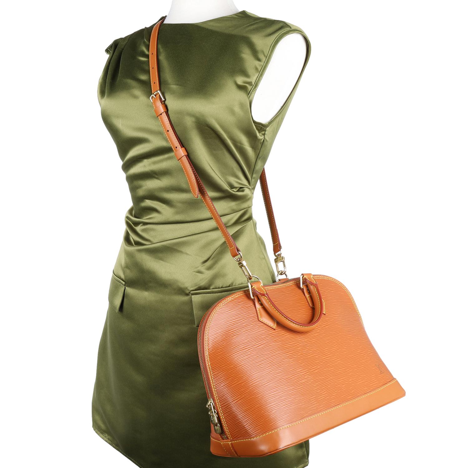LOUIS VUITTON Epi Alma PM Cipango (Orange) im Angebot