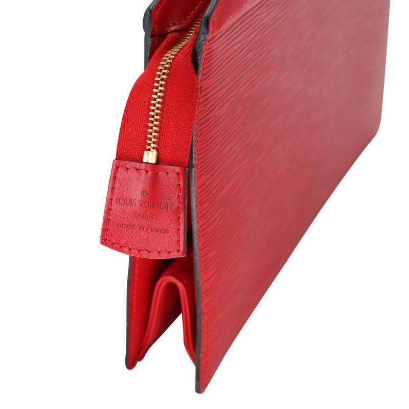 Red Louis Vuitton EPI Castilia Scarlet Monogram Travel Clutch LL-B0209N-0013 For Sale