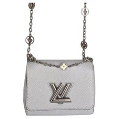 Louis Vuitton EPI Kette Blume Twist PM Cross-body Tasche