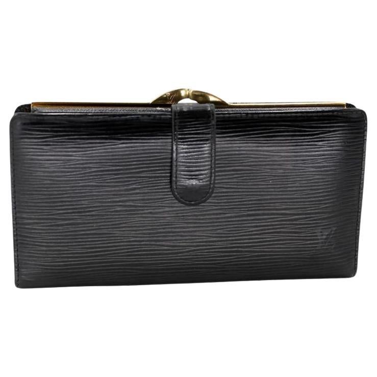 Louis Vuitton Epi GM Leather Kisslock Wallet LV-W0128P-0005 For Sale