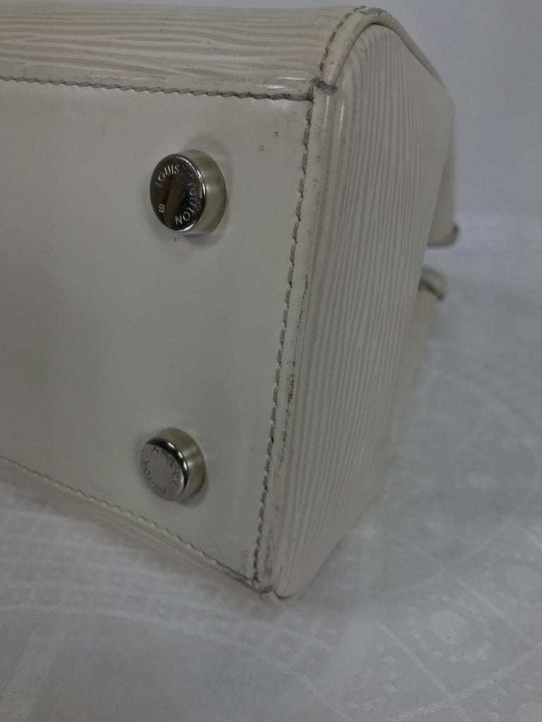 Louis Vuitton M91456 Brea MM White Epi Leather 2-Way Bag – Cashinmybag