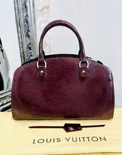 Louis Vuitton Epi Leather Pont-Neuf PM Bag