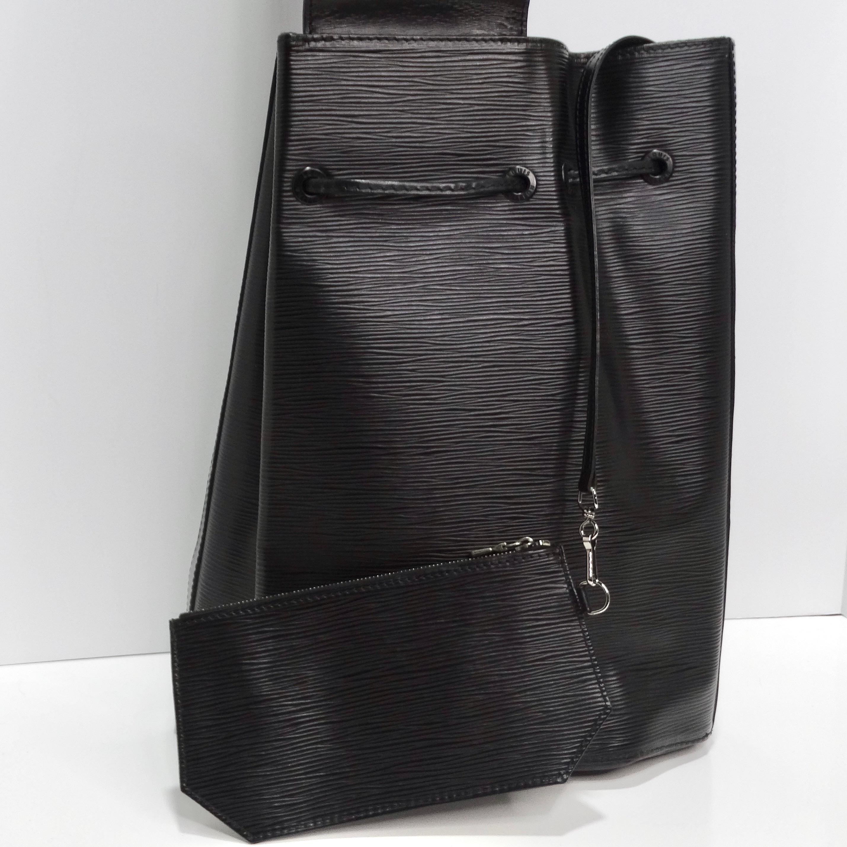 Louis Vuitton Epi Leather Sac a Dos Drawstring Bag Black en vente 5