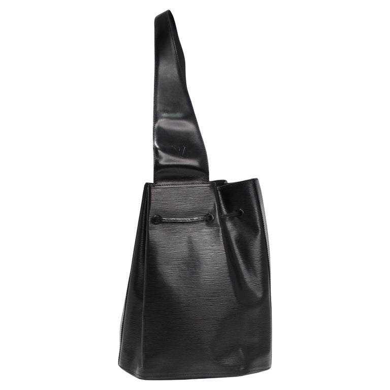 Louis Vuitton Epi Leather Sac a Dos Drawstring Bag Black For  display picture 2