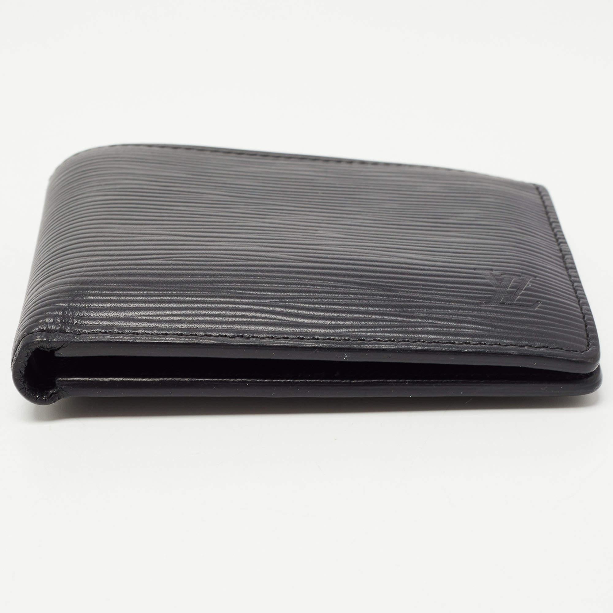 Louis Vuitton Epi Leather Slender Wallet In Excellent Condition In Dubai, Al Qouz 2