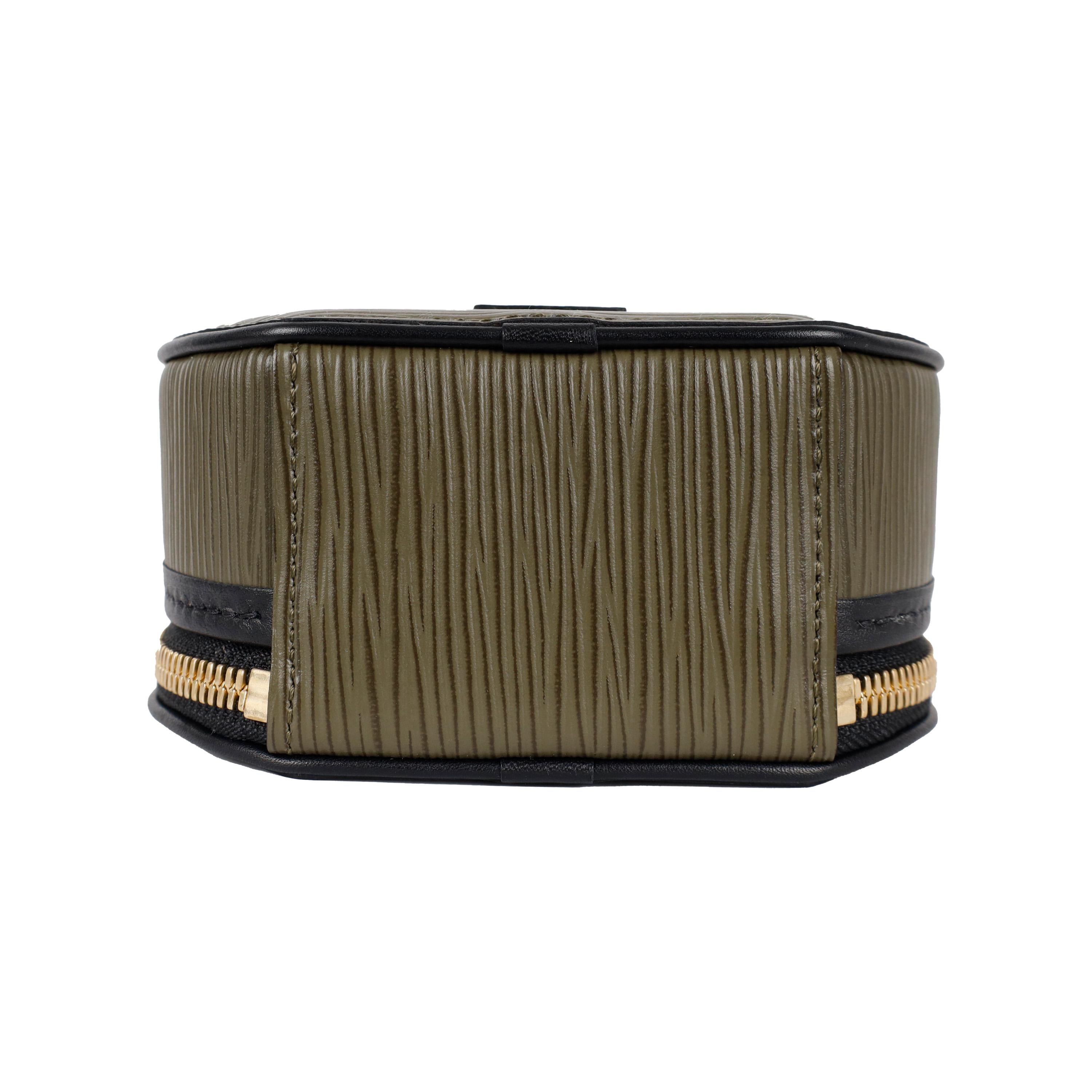 Louis Vuitton Epi Mini Boite Chapeau - '10s For Sale 6