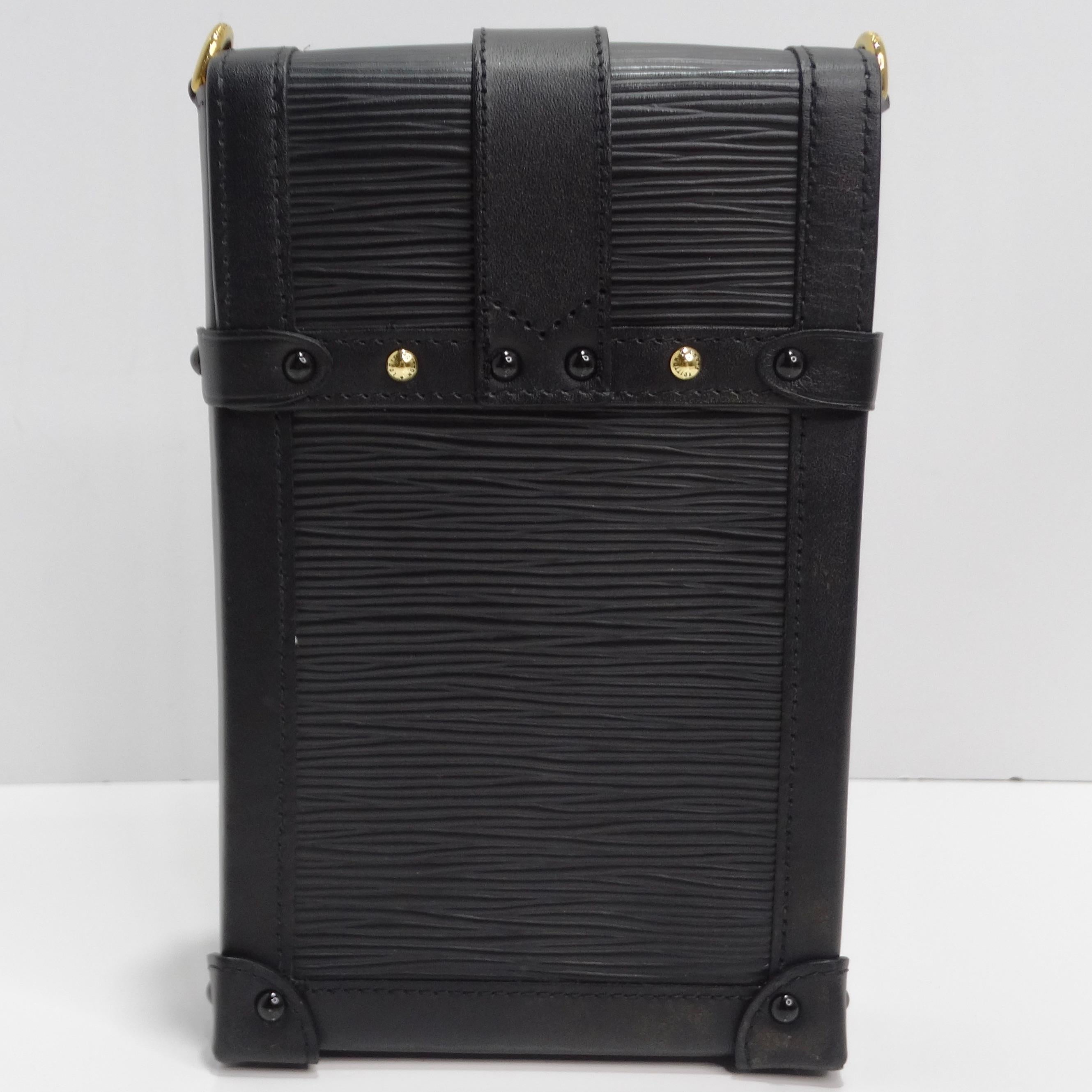 Women's or Men's Louis Vuitton Epi Noir Pochette Vertical Trunk For Sale