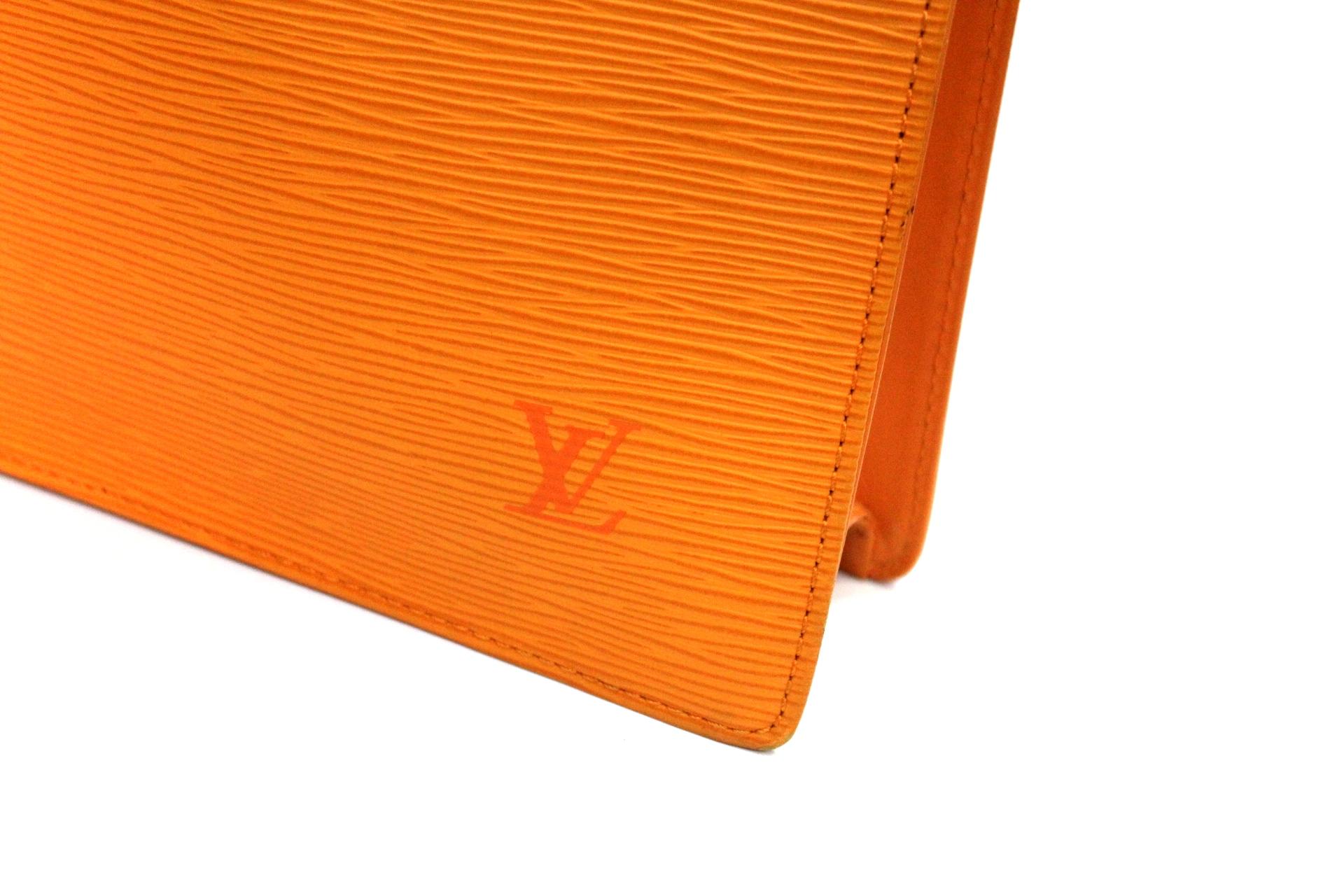 Louis Vuitton Epi Orange Leather Sac Plat Bag at 1stDibs | orange plat