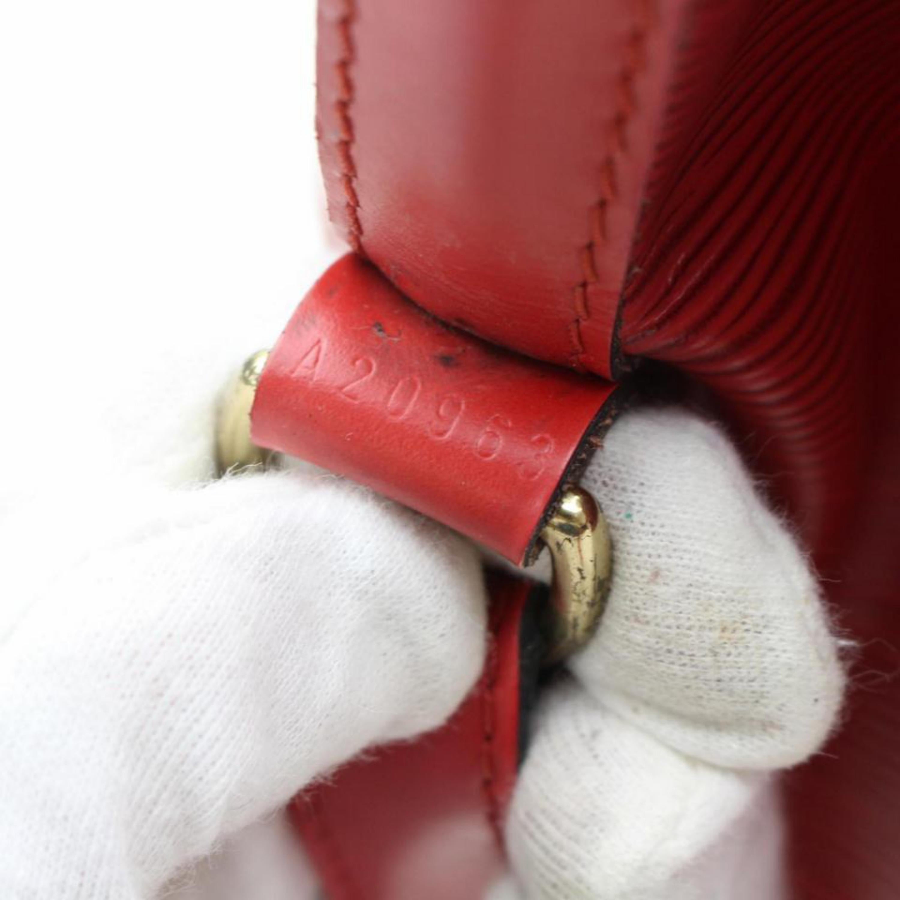 Louis Vuitton Epi Petit Noe Hobo 867986 Red Leather Shoulder Bag For Sale 6