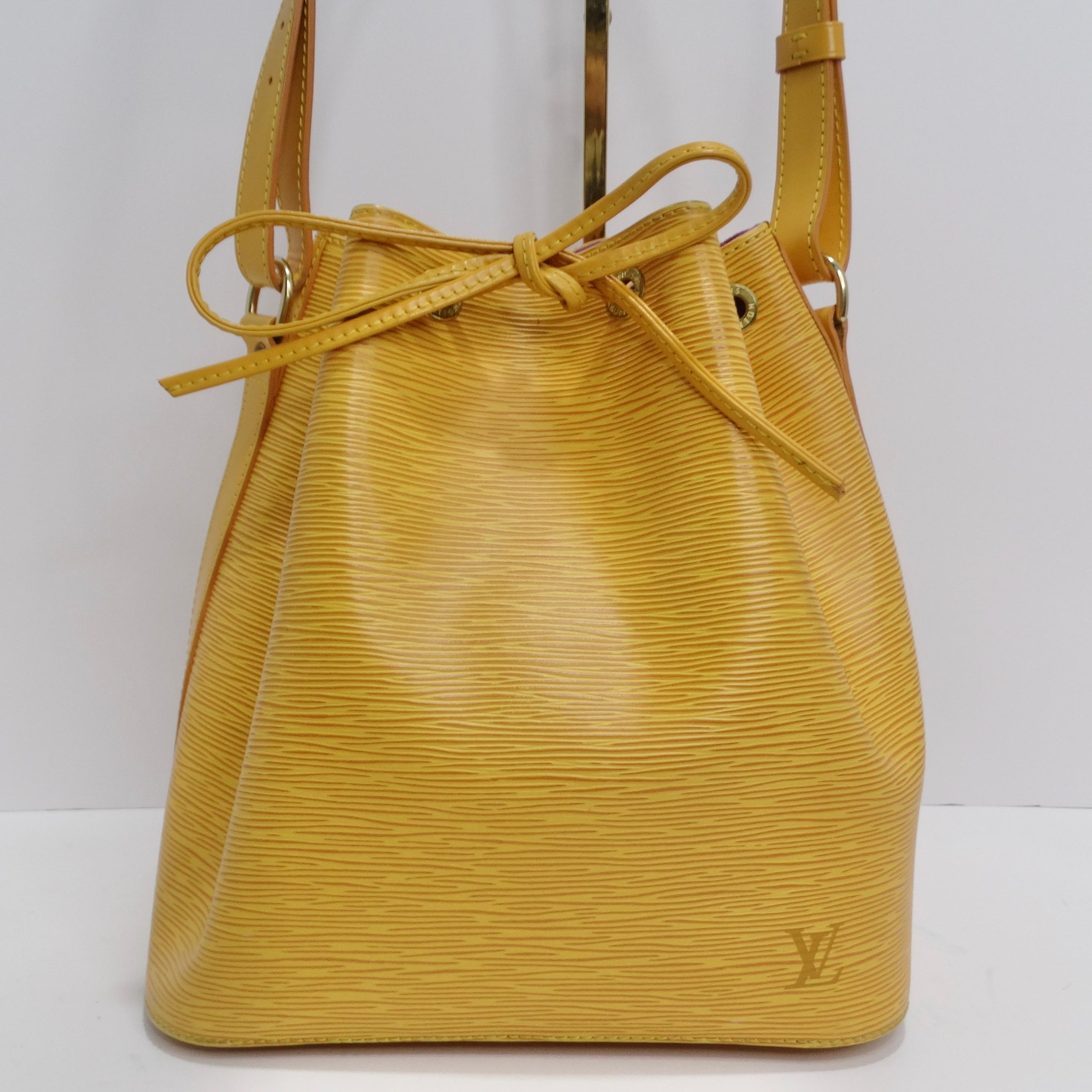 Louis Vuitton Epi Petite Noe Shoulder Bag In Good Condition For Sale In Scottsdale, AZ