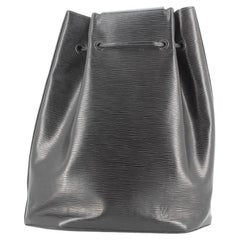 Louis Vuitton Epi Shoulder Bag in Black Epi Leather