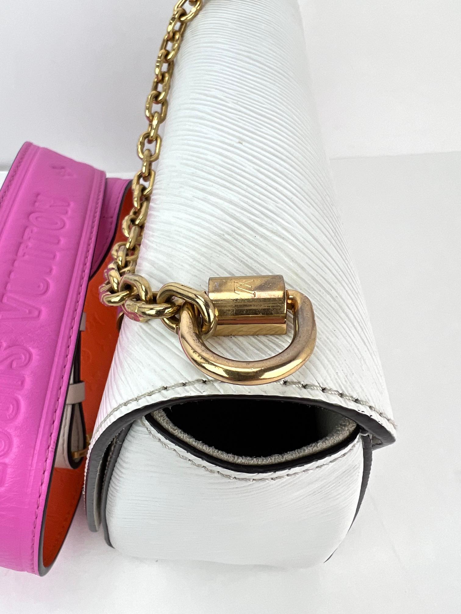 Louis Vuitton Epi White Twist MM Shoulder Bag 6