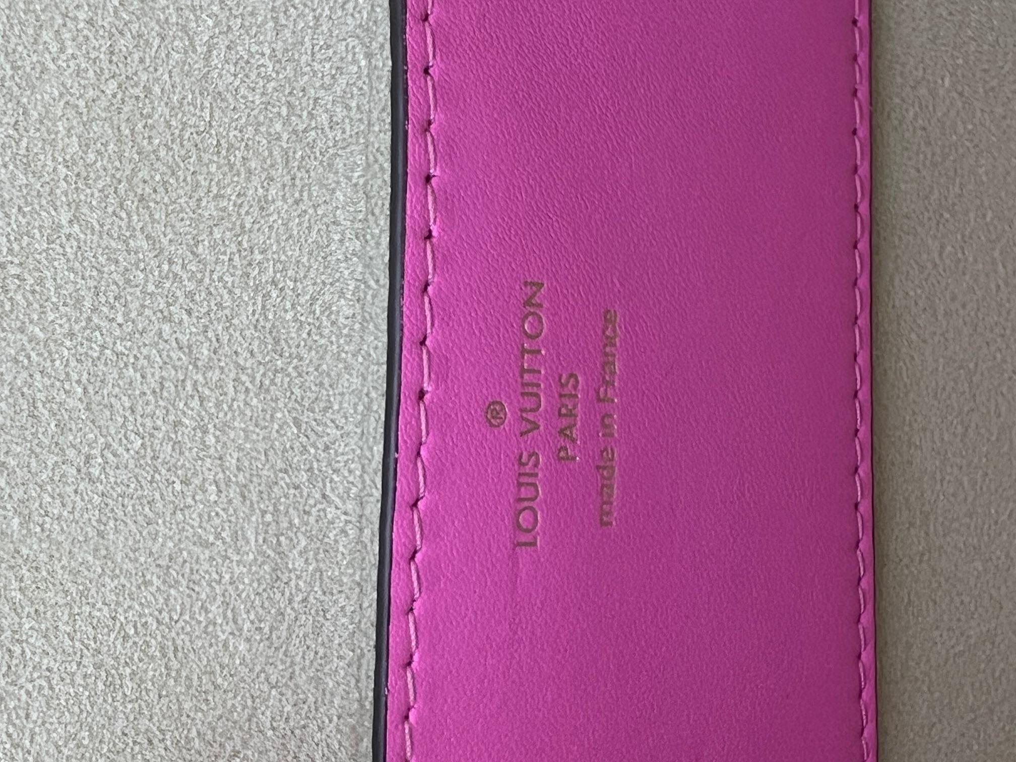 Louis Vuitton Epi White Twist MM Shoulder Bag 4