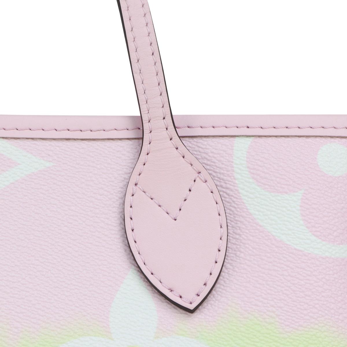 Louis Vuitton Escale Neverfull MM Bag in Pastel 2020 Limited Edition For Sale 5