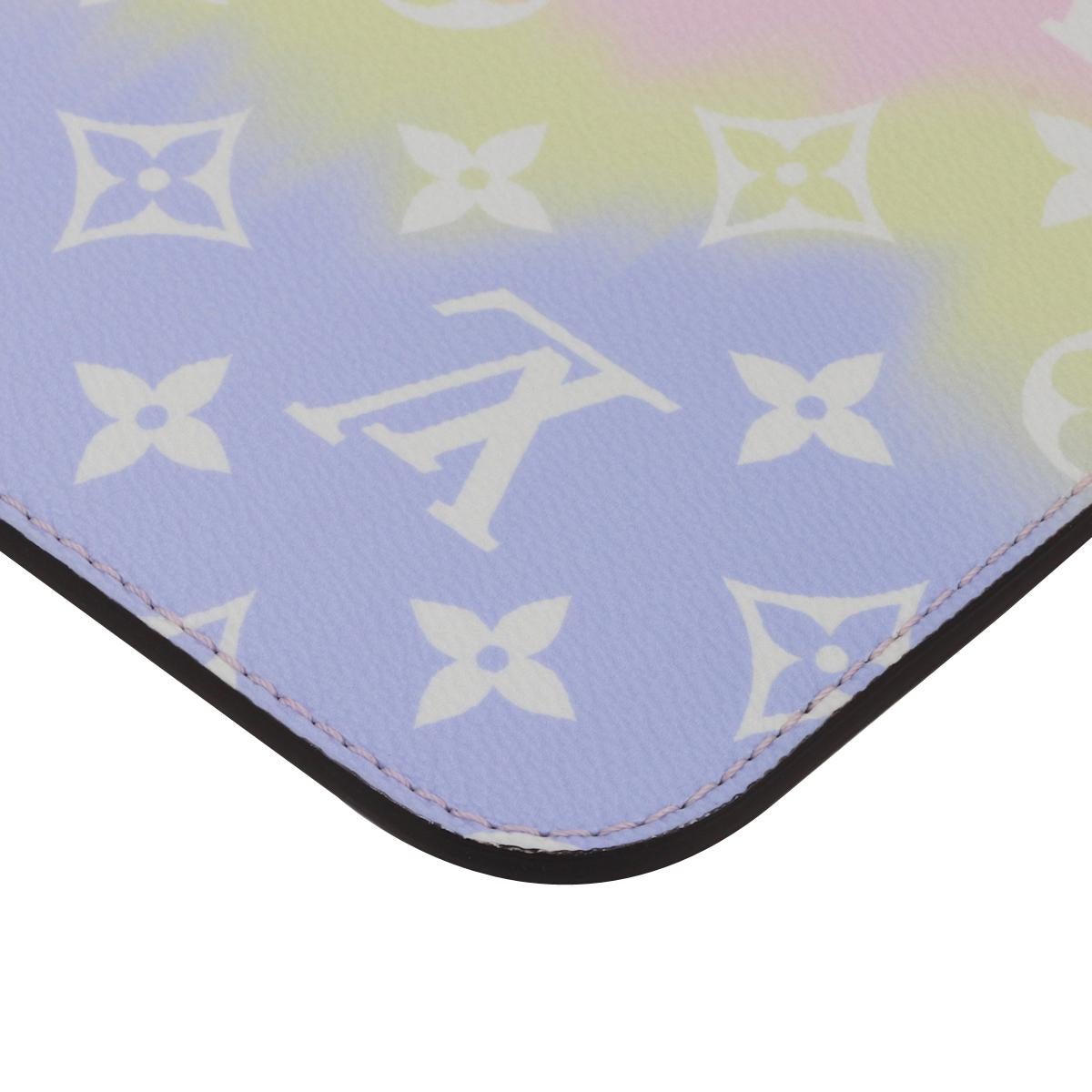 Louis Vuitton Escale Neverfull MM Bag in Pastel 2020 Limited Edition 14