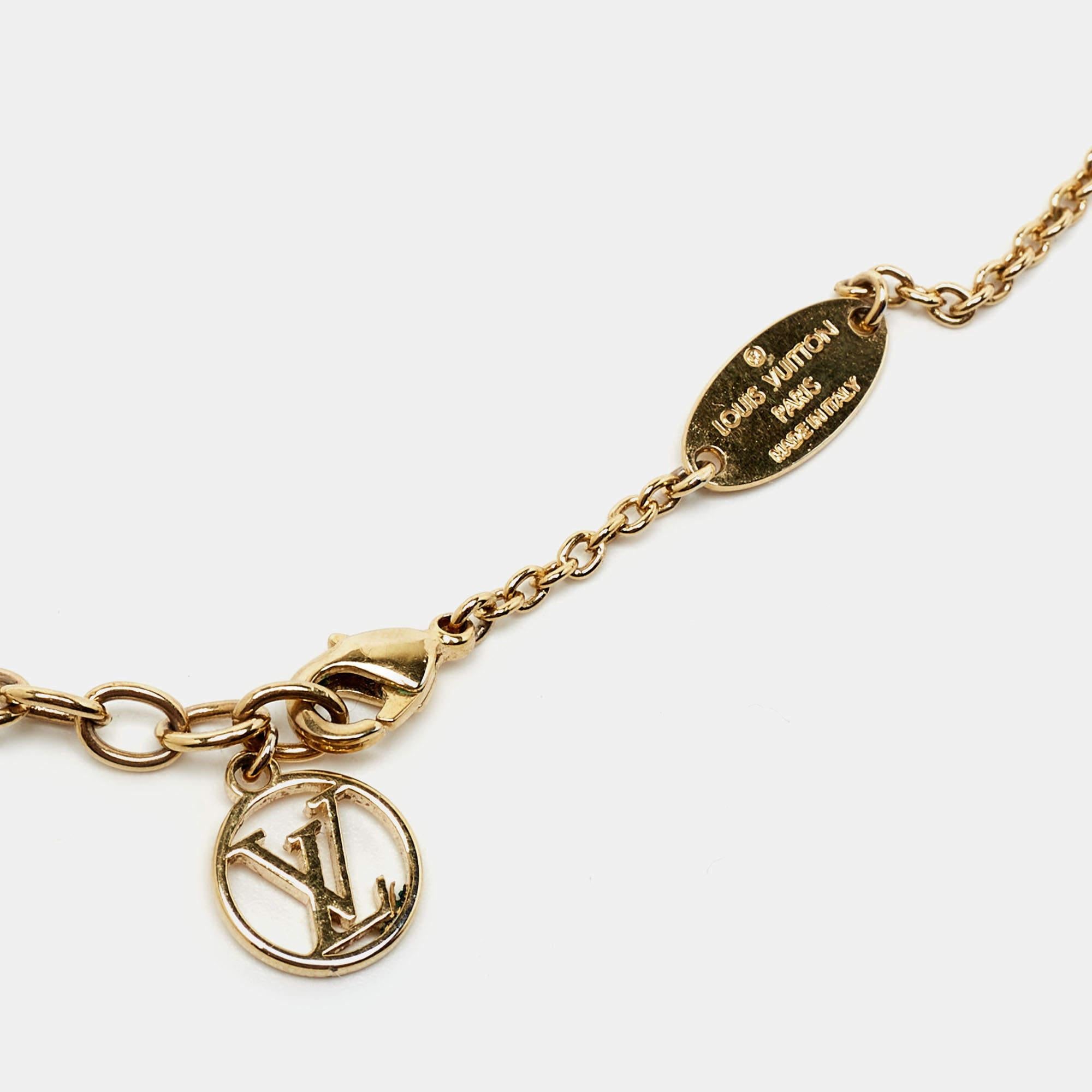 Louis Vuitton Essential V Sautoir Necklace (Silver)