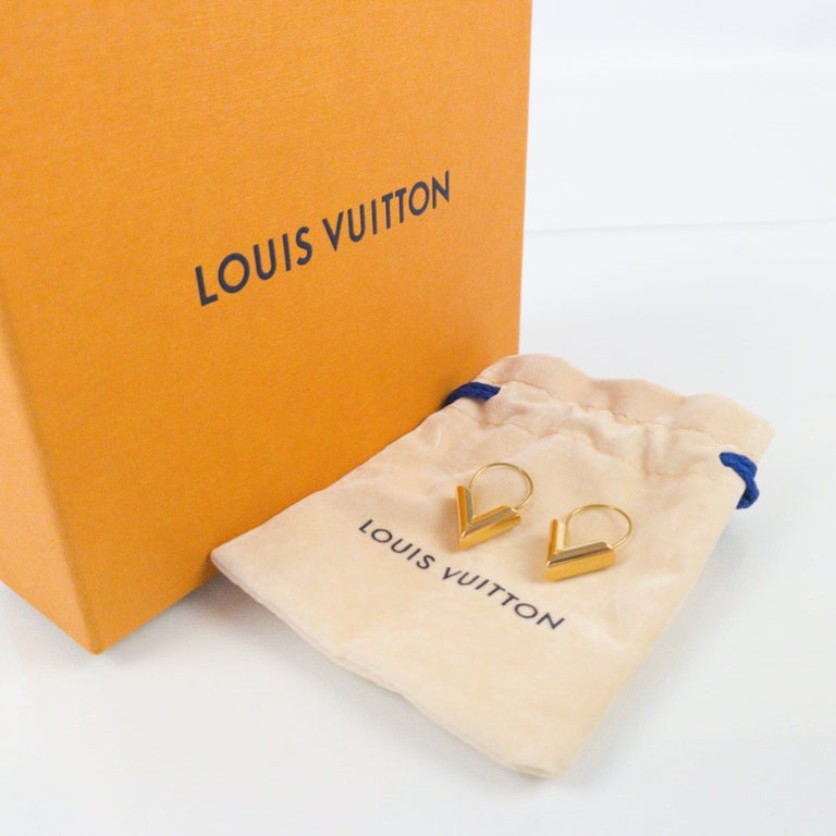 Auth Louis Vuitton Essential V Pierce Earrings Gold Metal M68153 - e53013a