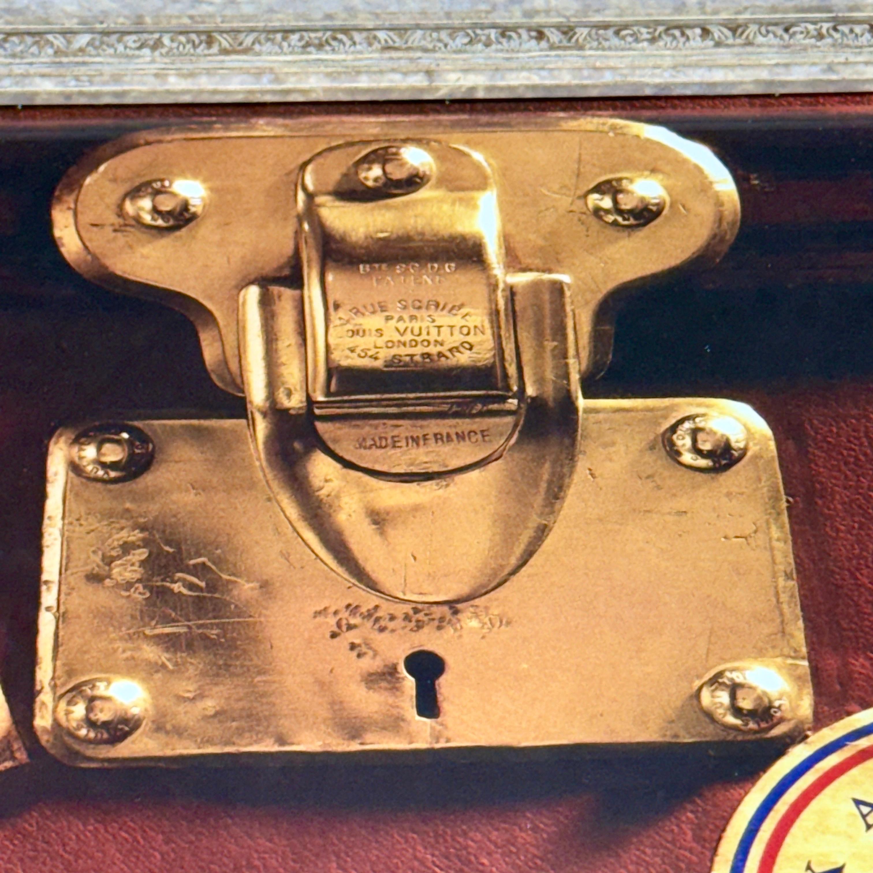 Louis Vuitton European Travel Trunk Kunstdruck gerahmt im Angebot 9