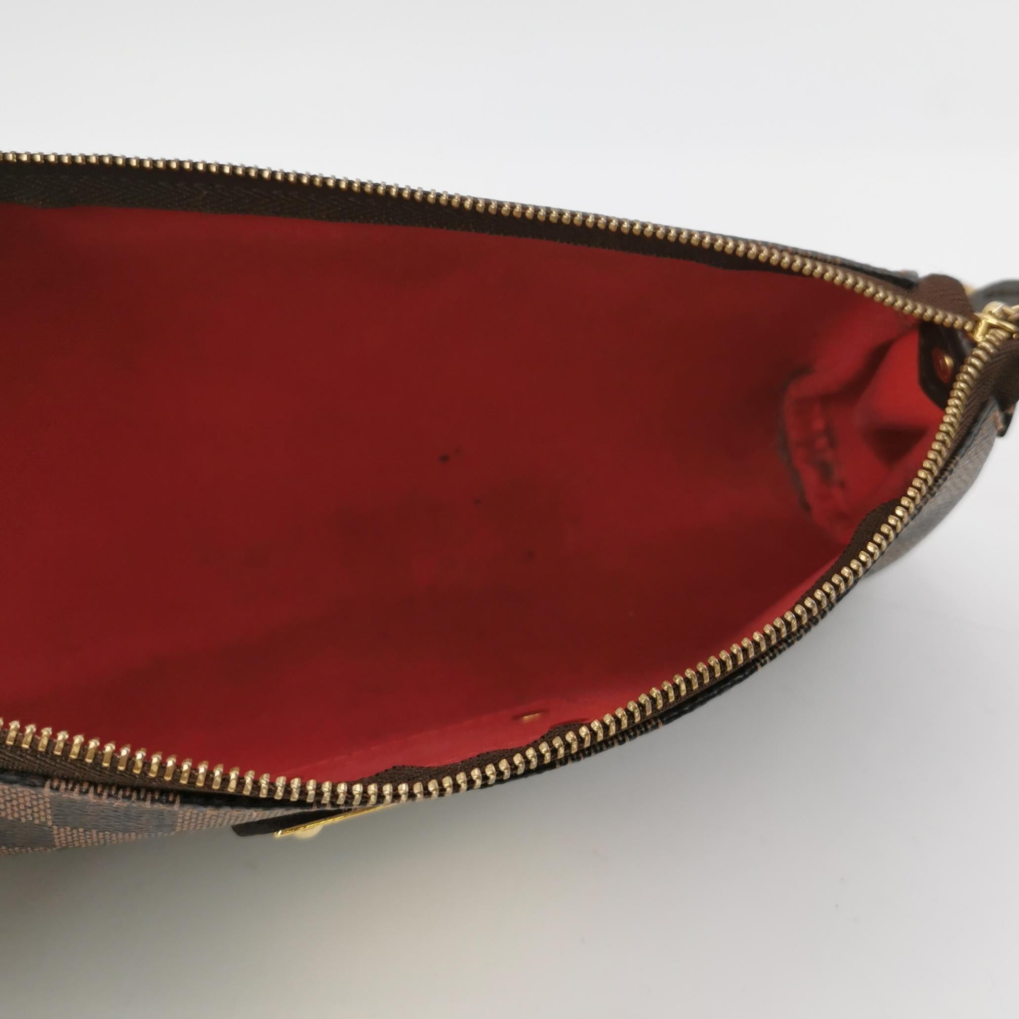 Louis Vuitton Eva Marrone Damier Ebene Borsa a tracolla Monogram con tracolla in vendita 2