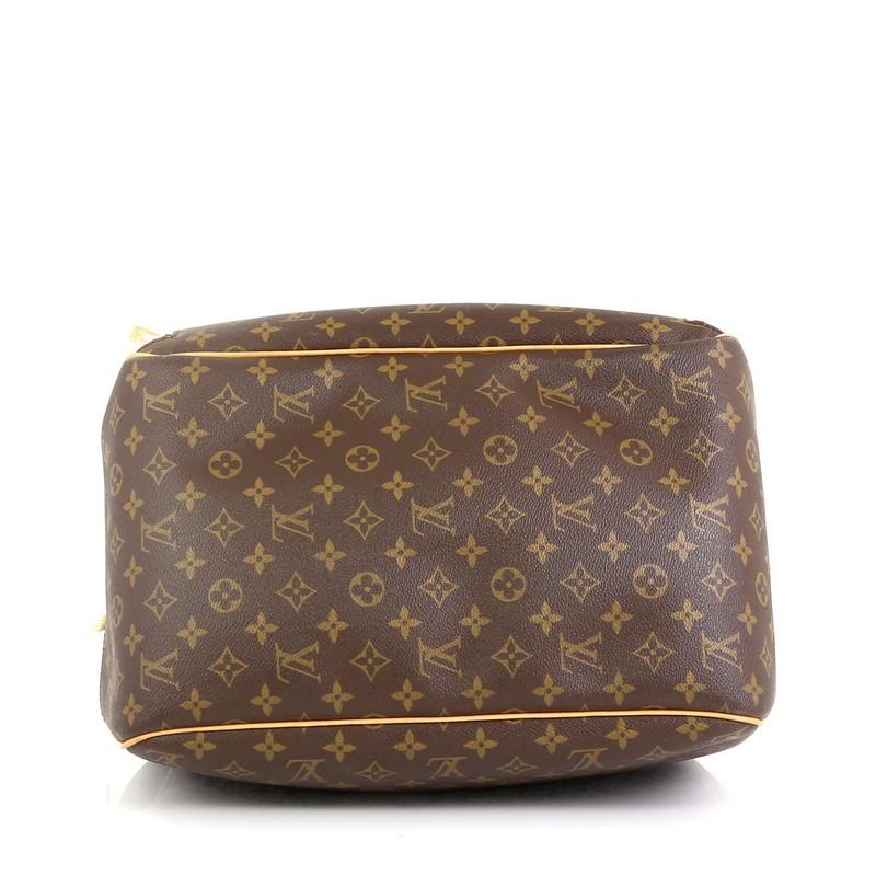 Louis Vuitton Evasion Travel Bag Monogram Canvas MM In Good Condition In NY, NY