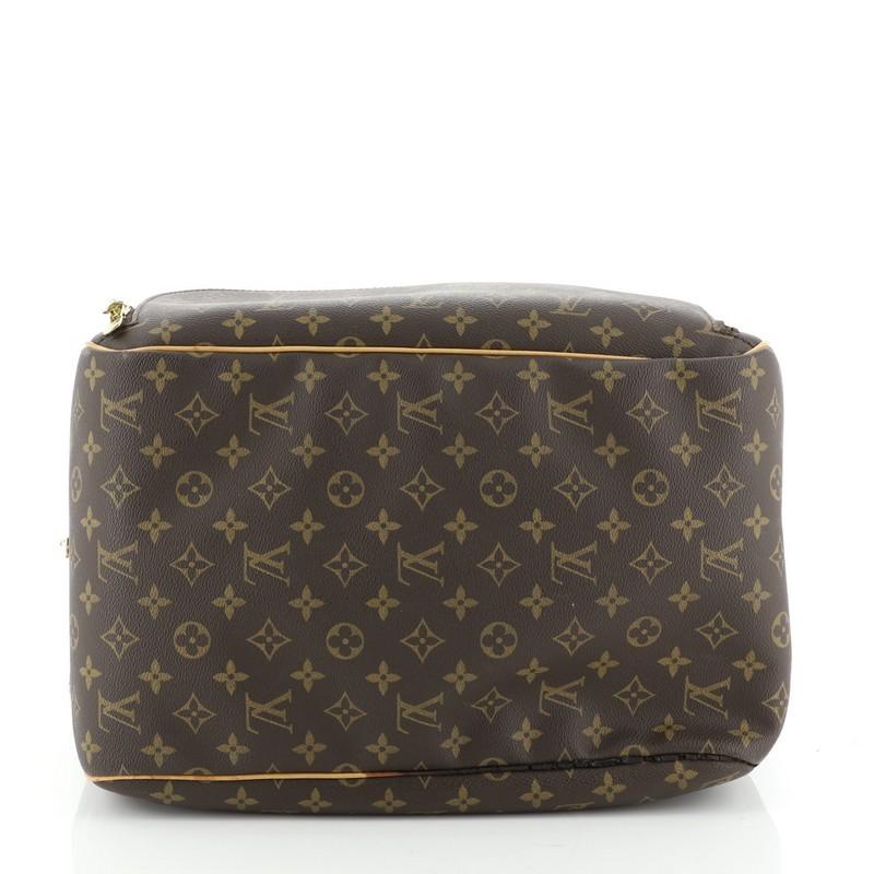 Louis Vuitton Evasion Travel Bag Monogram Canvas MM In Good Condition In NY, NY