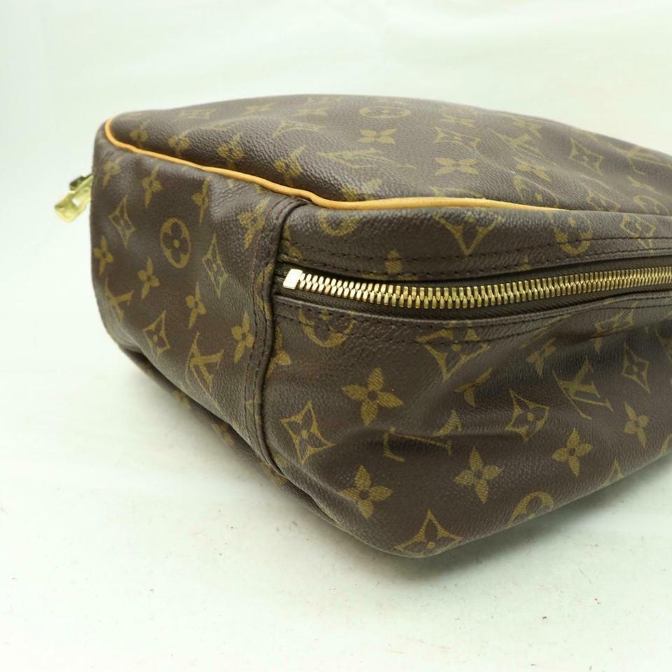 Louis Vuitton Excursion Monogram Sac Travel and Shoe Carrier 870438 Brown Coated For Sale 1