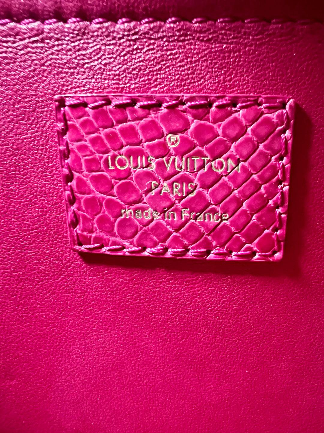 Louis Vuitton Exotische Lederhandtasche  (Rot) im Angebot