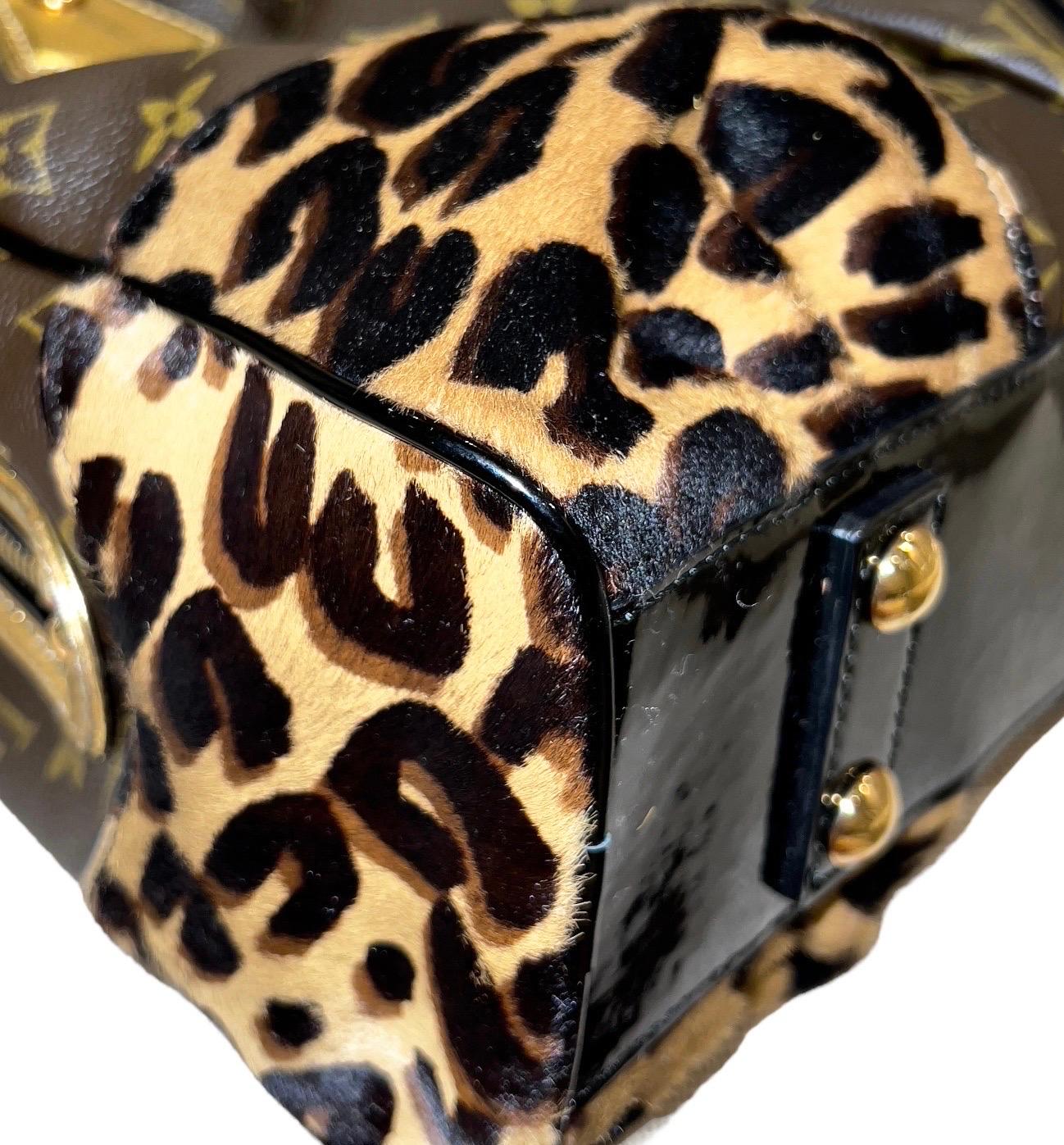 LOUIS VUITTON Exotic LV Monogram Canvas Leopard Fur Bag 2006 Sprouse Tribute For Sale 4