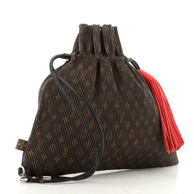 Louis Vuitton Explorer Shoulder Bag Pleated Monogram Canvas MM at ...