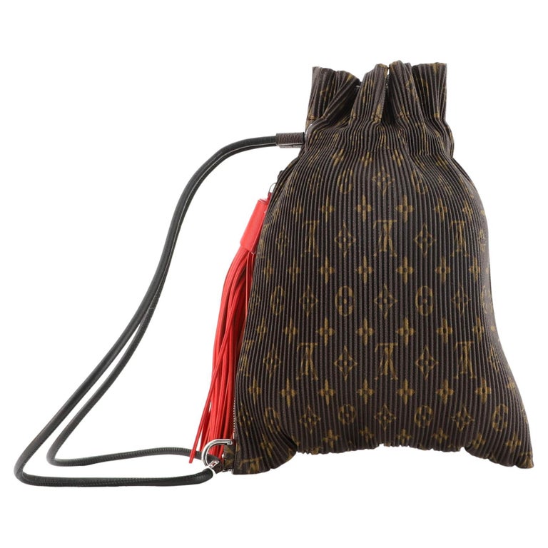 Louis Vuitton Explorer Shoulder Bag Pleated Monogram Canvas PM For Sale ...