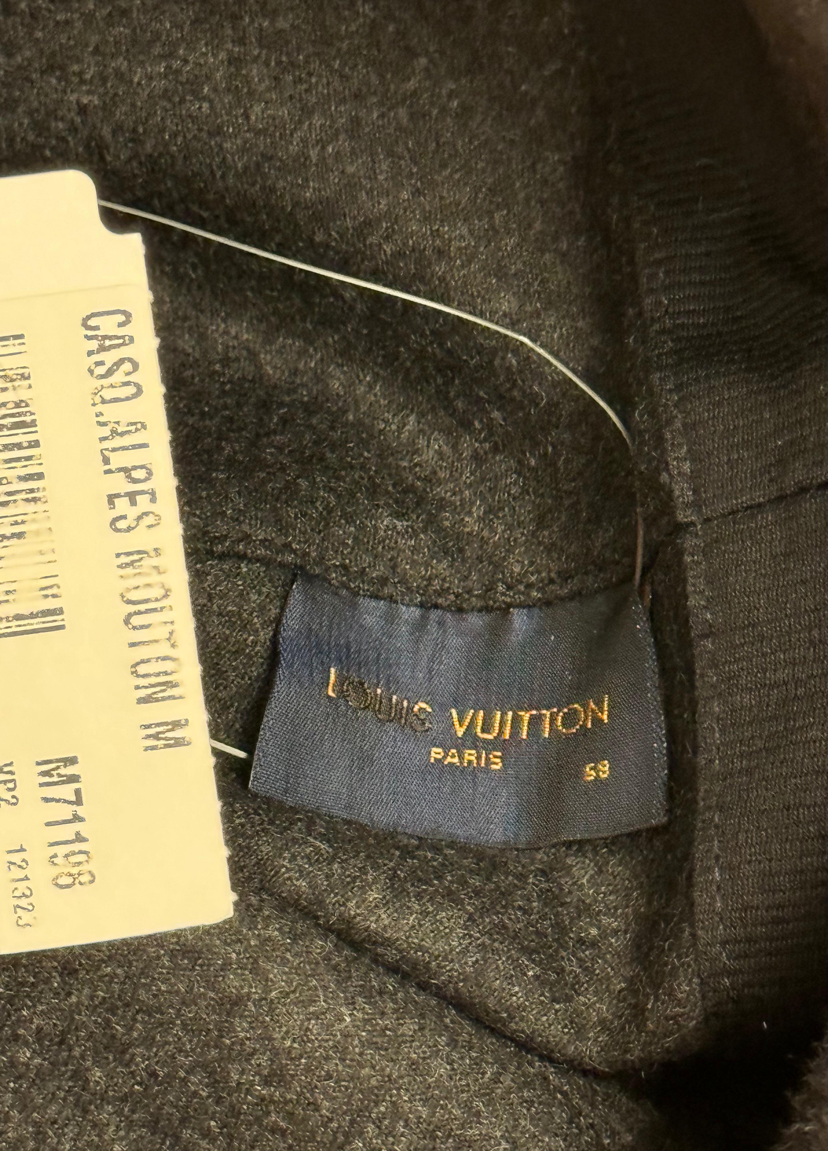 Louis Vuitton F/W 2018 limited edition Alpes shearling patch hat For Sale 6