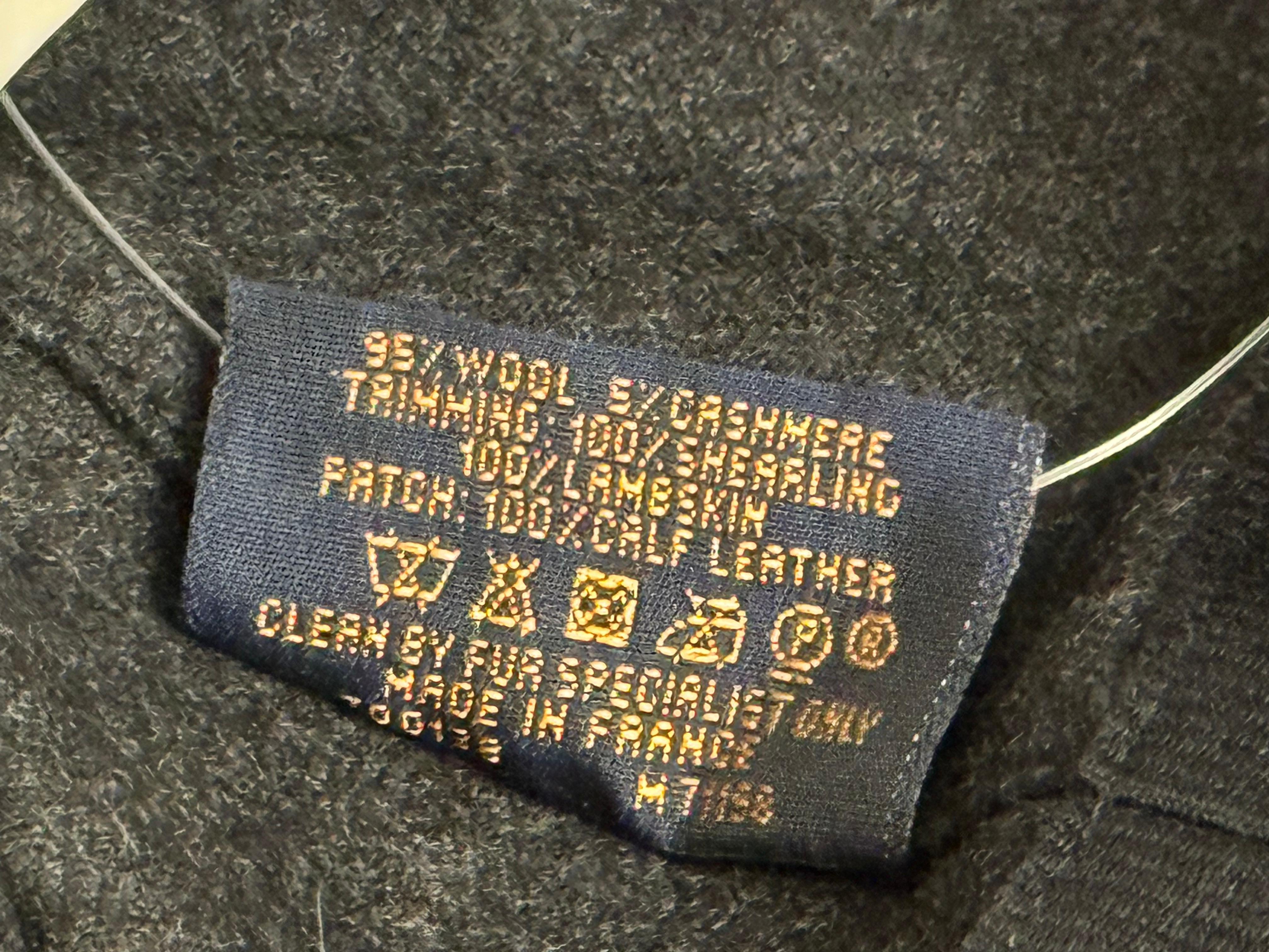 Louis Vuitton F/W 2018 limited edition Alpes shearling patch hat For Sale 7