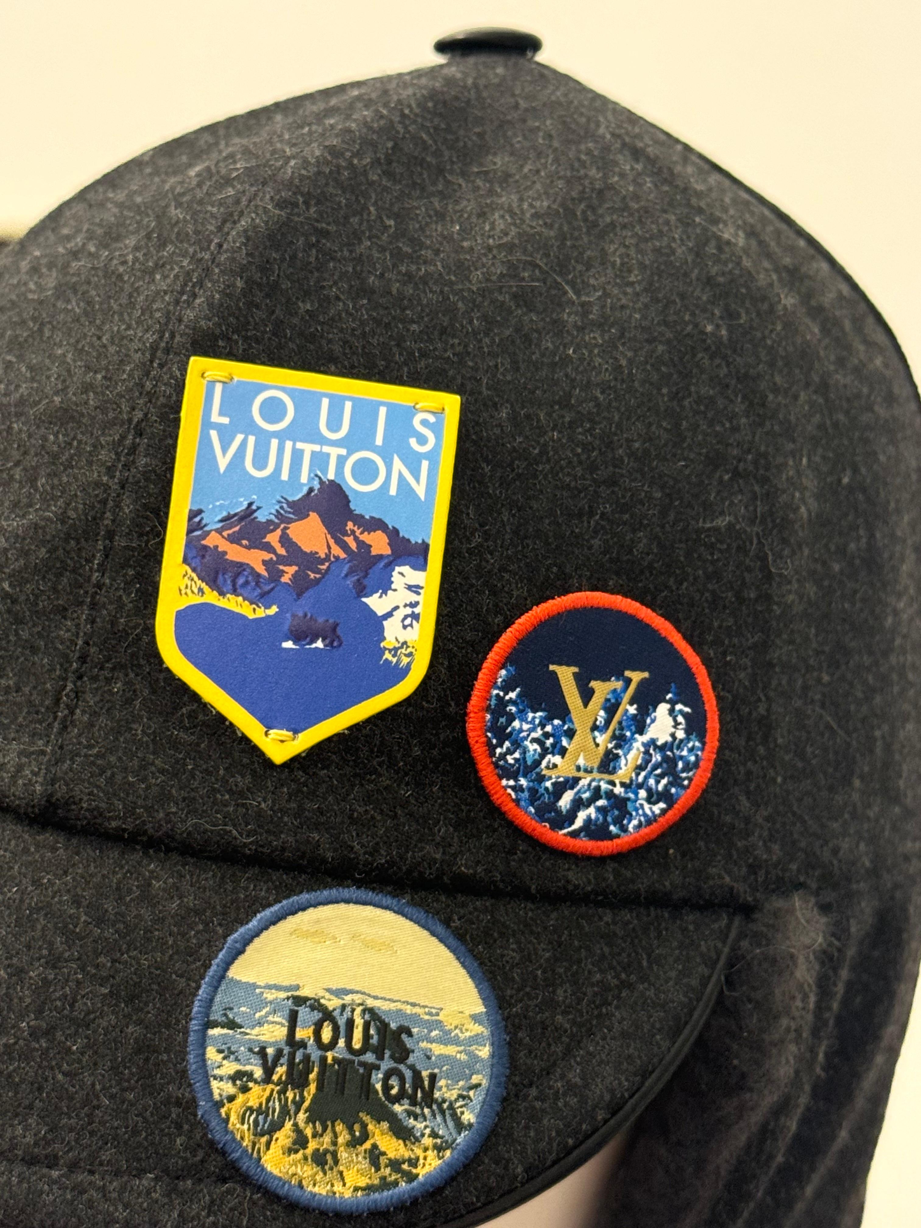 Louis Vuitton F/W 2018 limited edition Alpes shearling patch hat For Sale 11