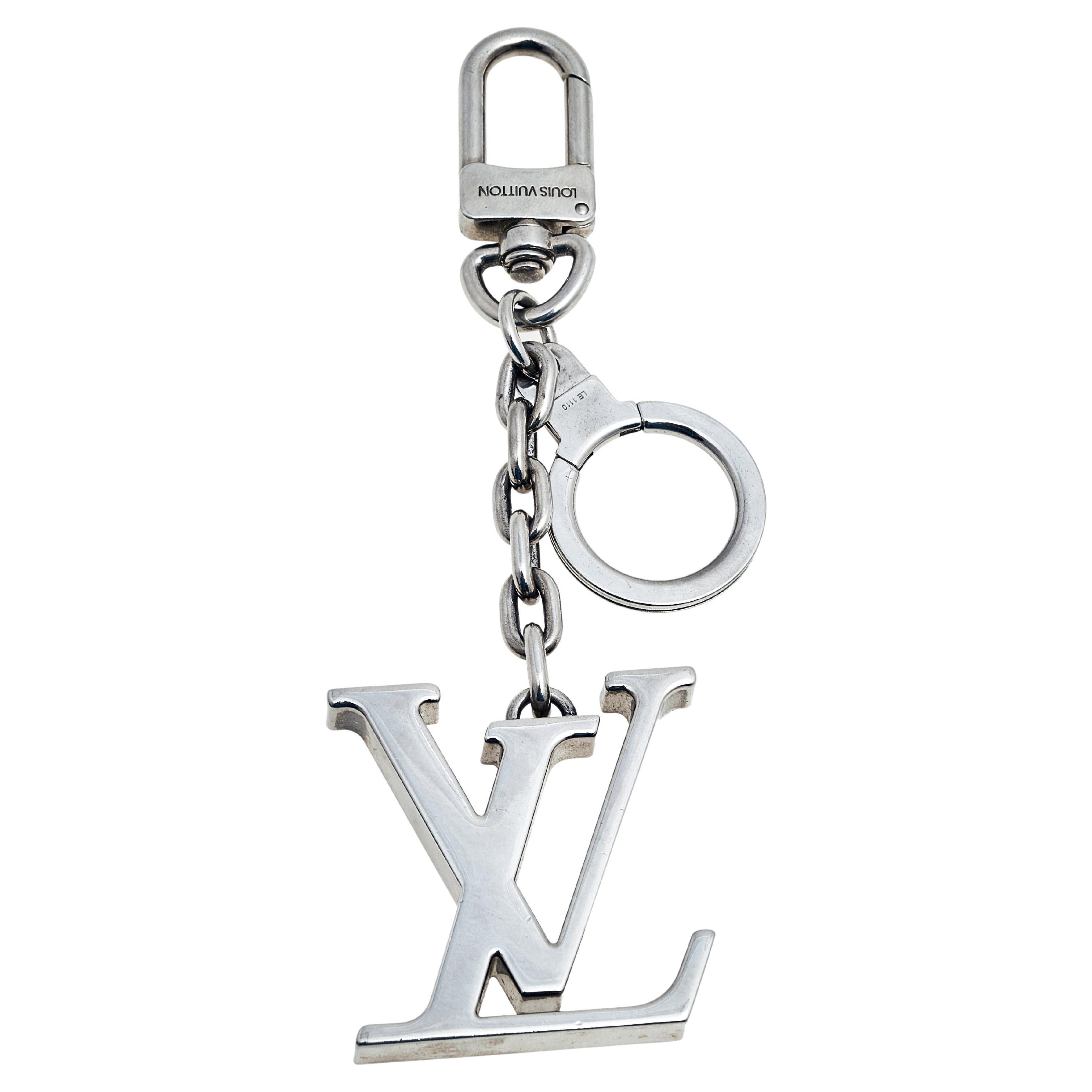 Louis Vuitton Key Holder - 35 For Sale on 1stDibs | lv key holder 