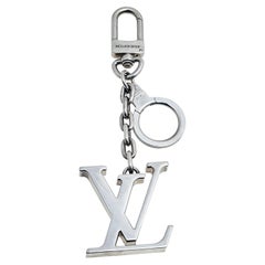 Used Louis Vuitton Facettes Silver Tone Metal Bag Charm and Key Holder