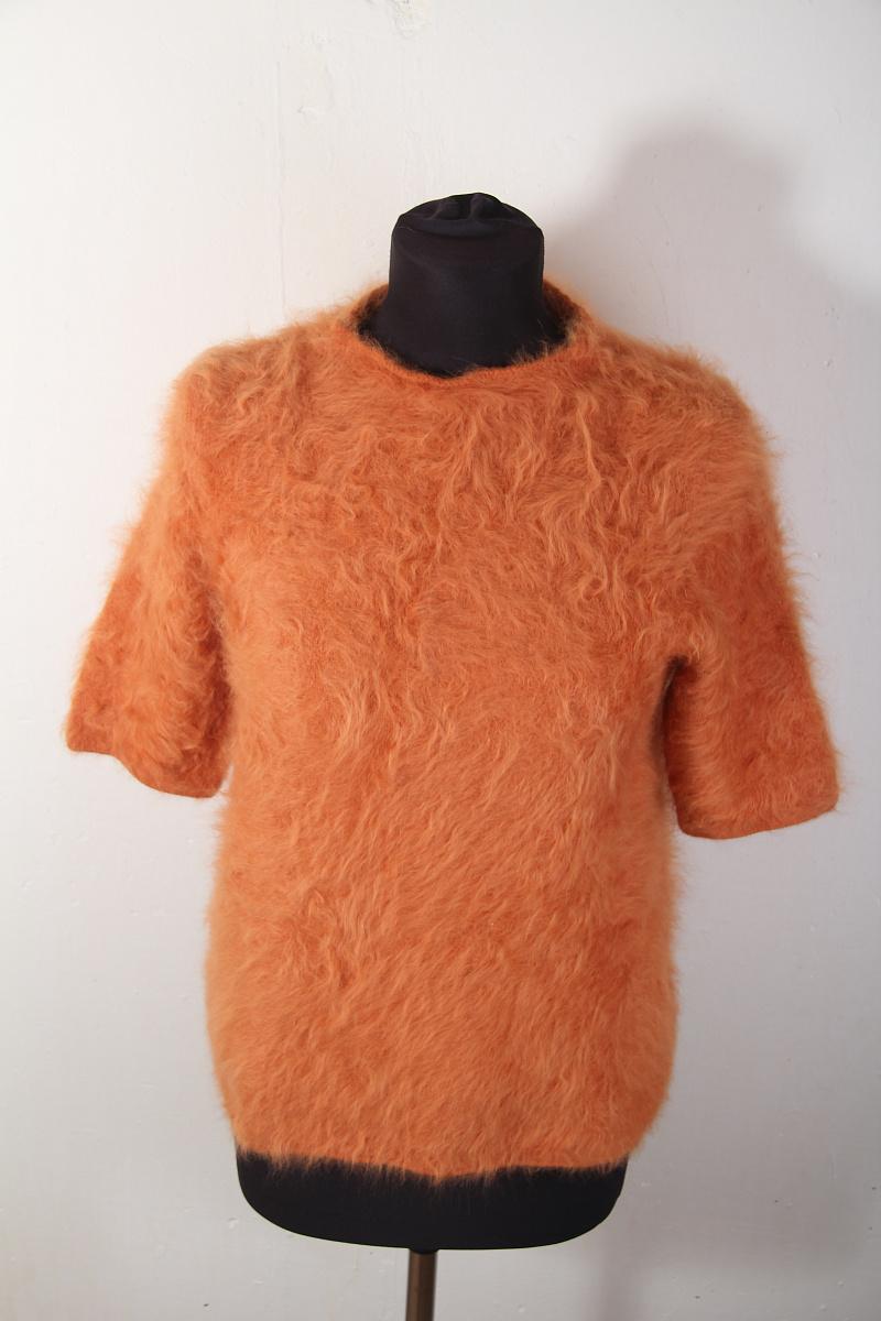 Louis Vuitton Fall 2007 Vermeer-Inspired Collection 2008 Angora top runway For Sale 4