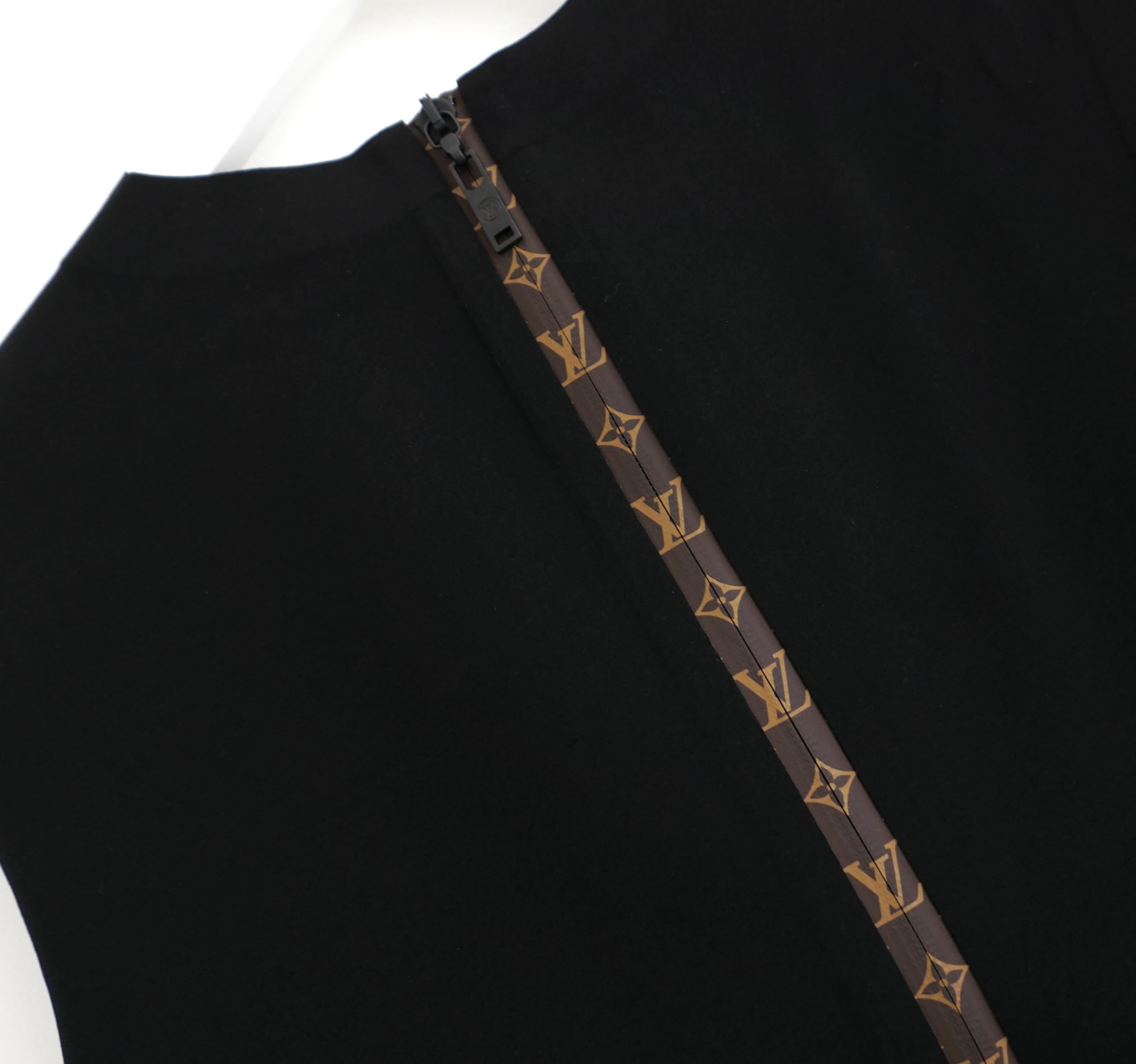 Louis Vuitton Otoño 2019 Monograma Cinta Peplum Top en venta 2