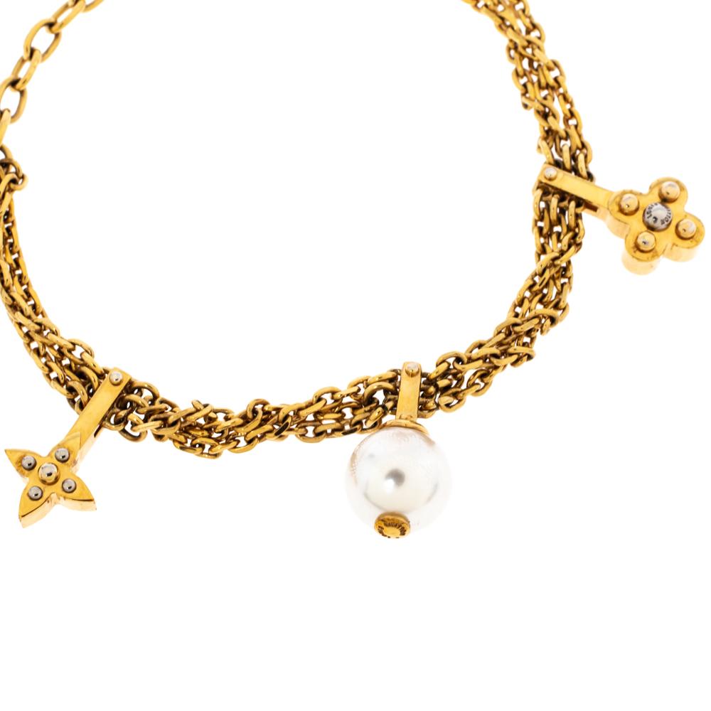 Uncut Louis Vuitton Faux Pearl Charm Gold Tone Chain Link Bracelet