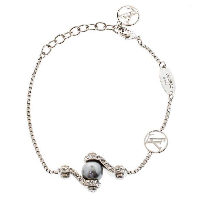 Louis Vuitton Faux Pearl Crystal Silver Tone Bracelet For Sale at 1stDibs