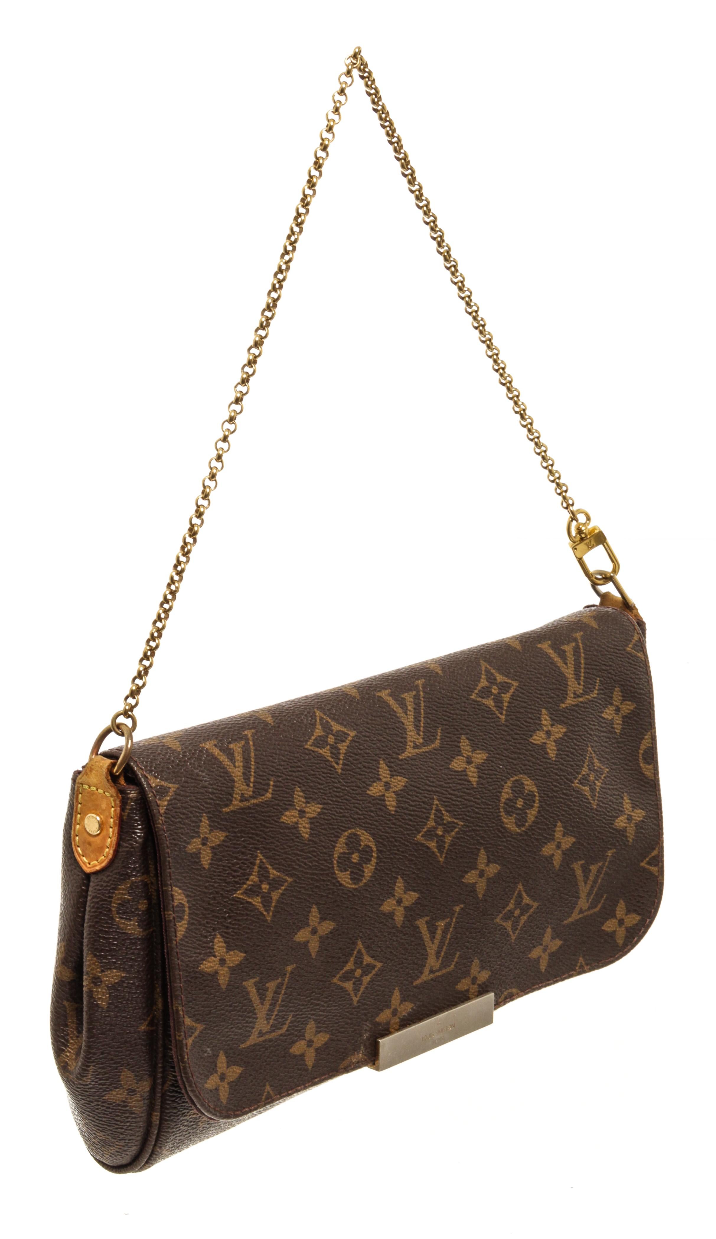 Louis Vuitton Favorite PM Brown Monogram Canvas Cross Body Bag with material Monogram Canvas, gold-tone hardware, interior slip pocket, burgundy canvas lining, Removeable chain strap and long leather shoulder strap and flap closure.

71613MSC.