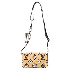 Louis Vuitton Felicie Strap & Go Handbag Wild at Heart Monogram Giant