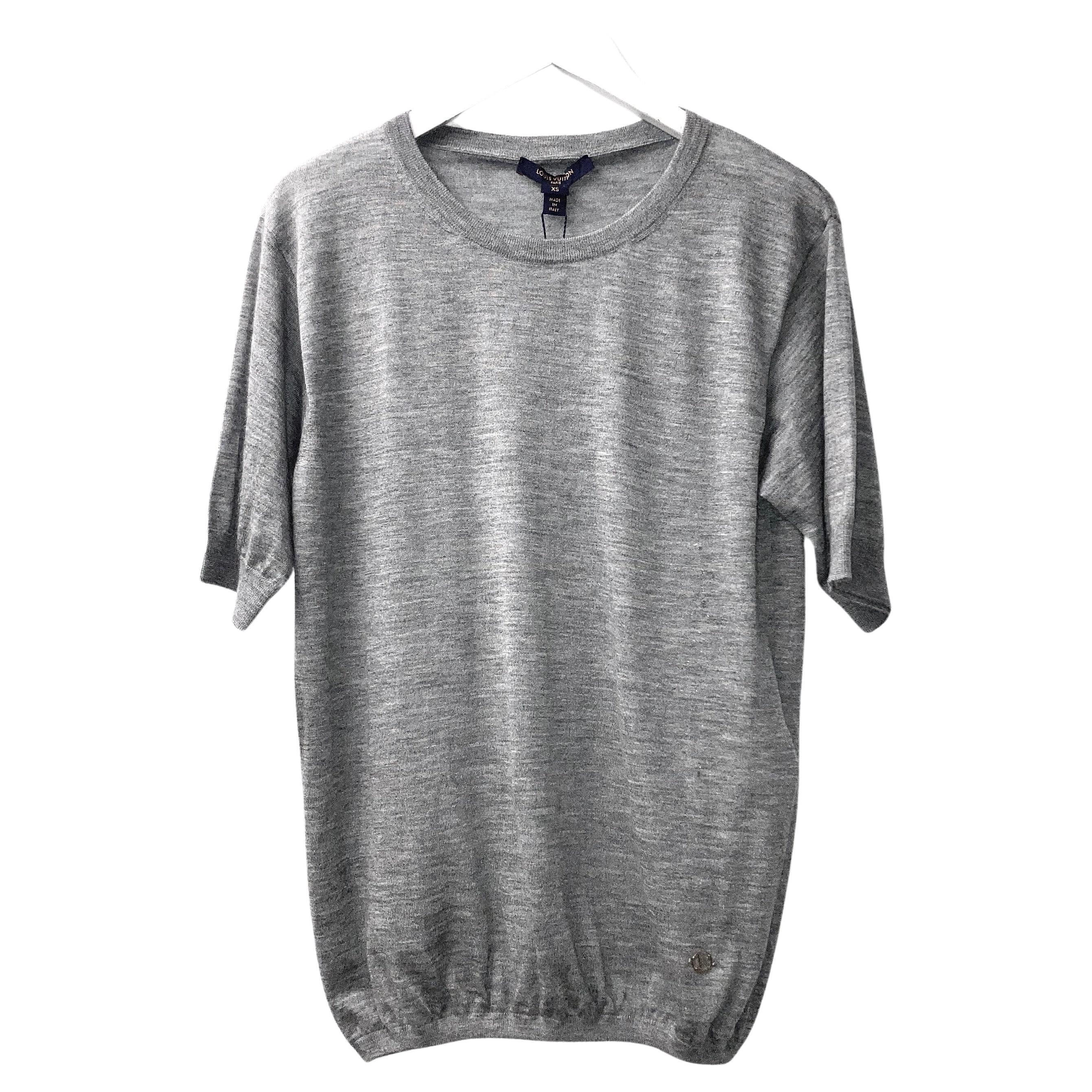 Louis Vuitton Fine Grey Cashmere Short Sleeve Sweater For Sale