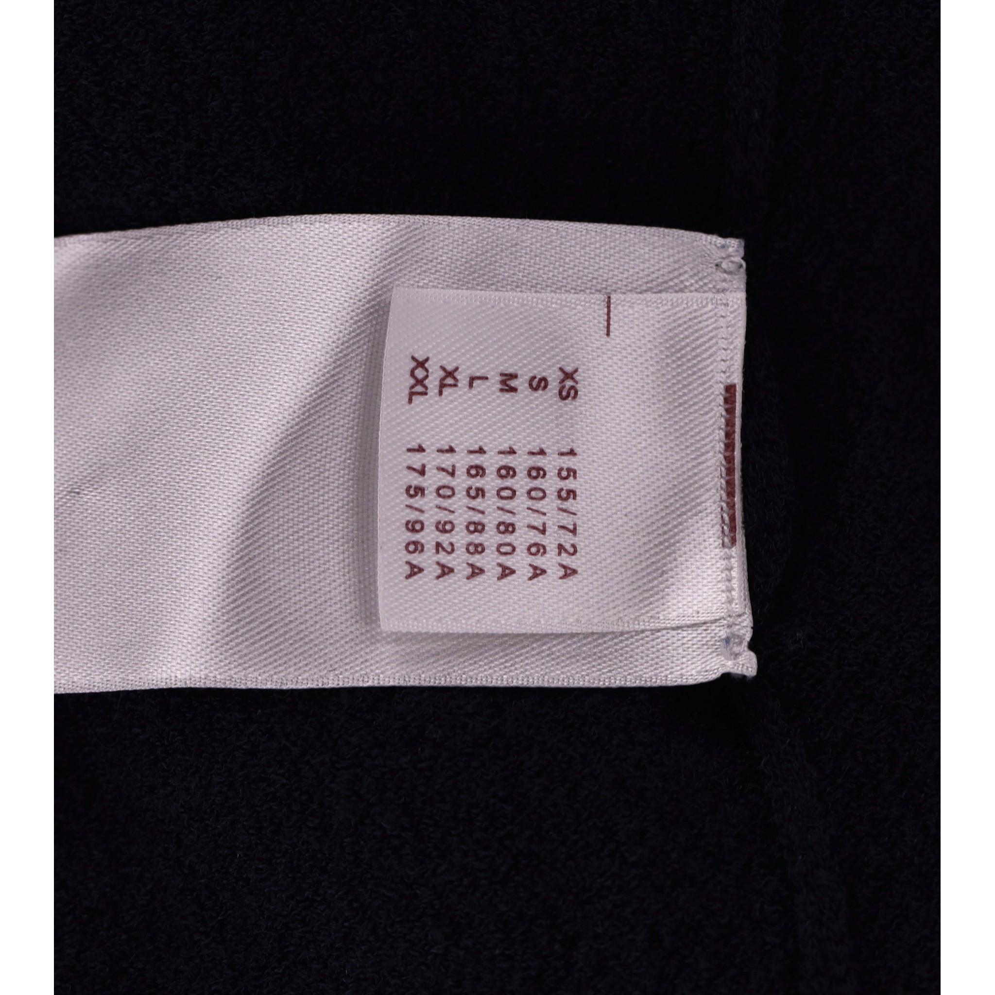 Pull ajusté Louis Vuitton en vente 1