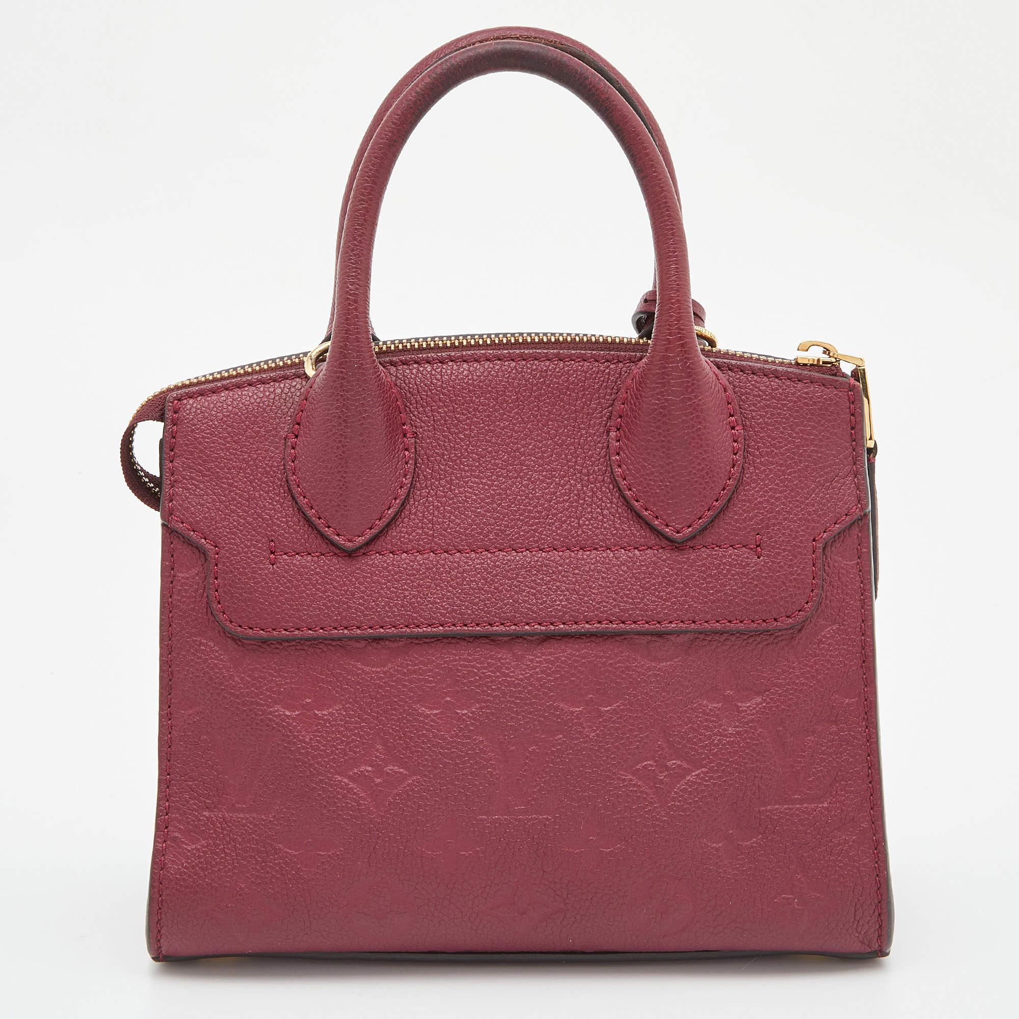 Designed to delight and assist, this Pont Neuf mini by Louis Vuitton is a bag worth the buy! Crafted in Spain, it is made from Monogram Empreinte leather and comes in a lovely shade.

Includes: Detachable Strap

