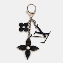 Louis Vuitton Fleur D' Epi Black Resin Bag Charm Key Holder