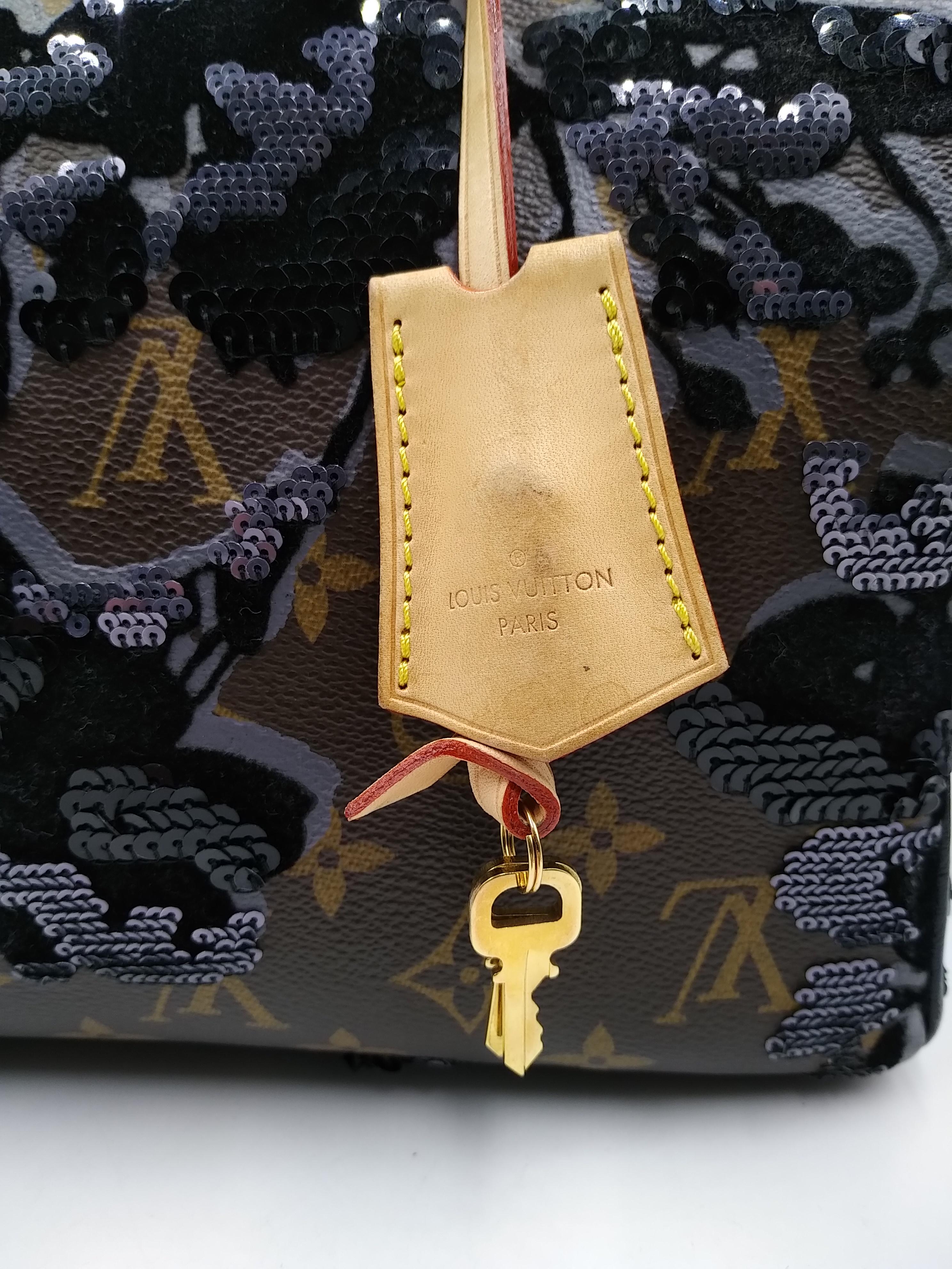 Women's or Men's Louis Vuitton Fleur De Jais Sequin Speedy 30 Bag For Sale