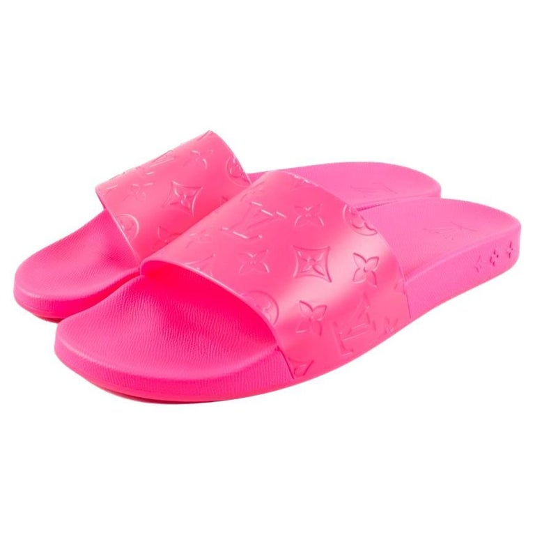 Louis Vuitton Slippers Womens - For Sale on 1stDibs  louis vuitton  slippers for ladies, louis vuitton womens slippers, louis vuitton fluffy  slides pink