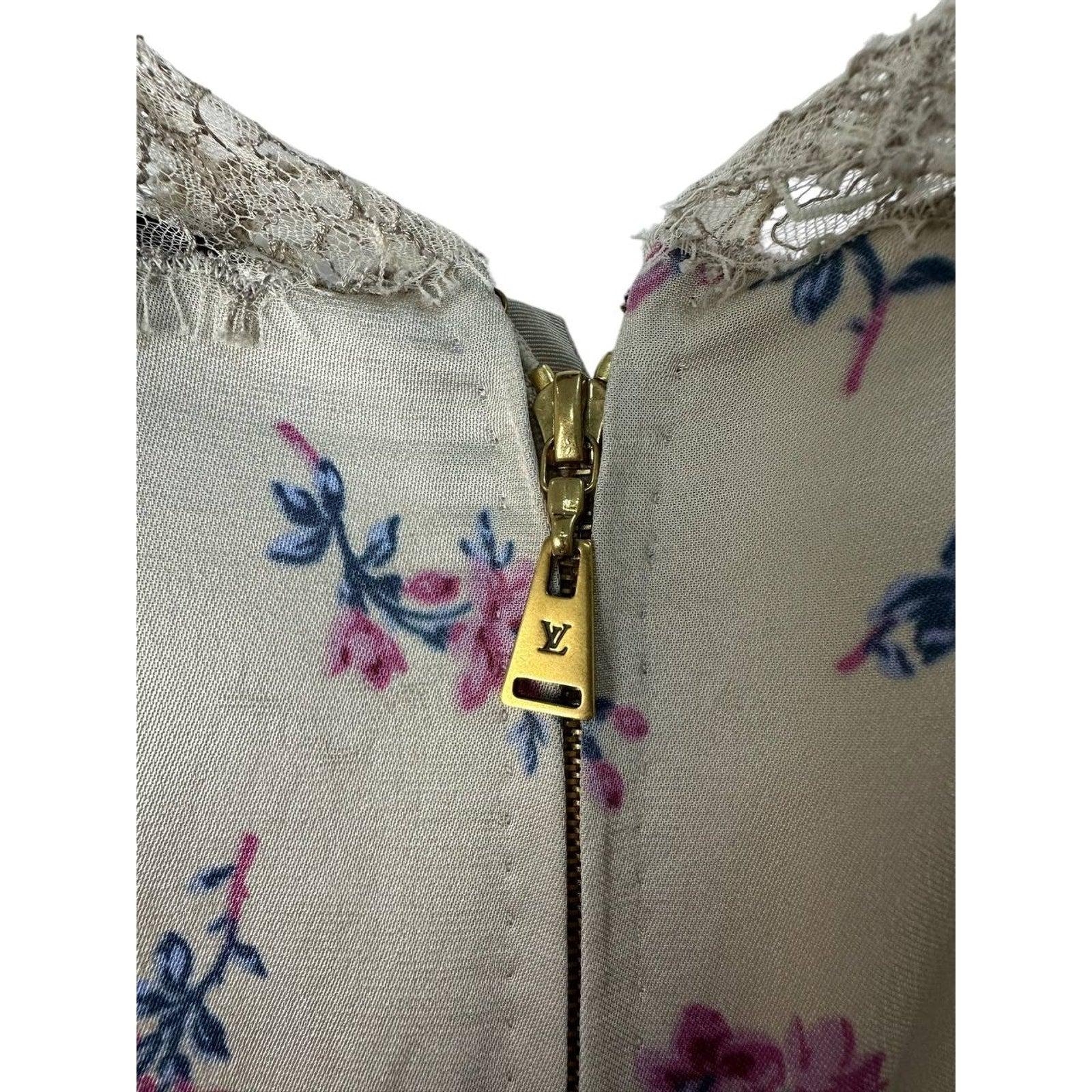 Louis Vuitton Robe en dentelle à imprimé floral Sz.36 en vente 3