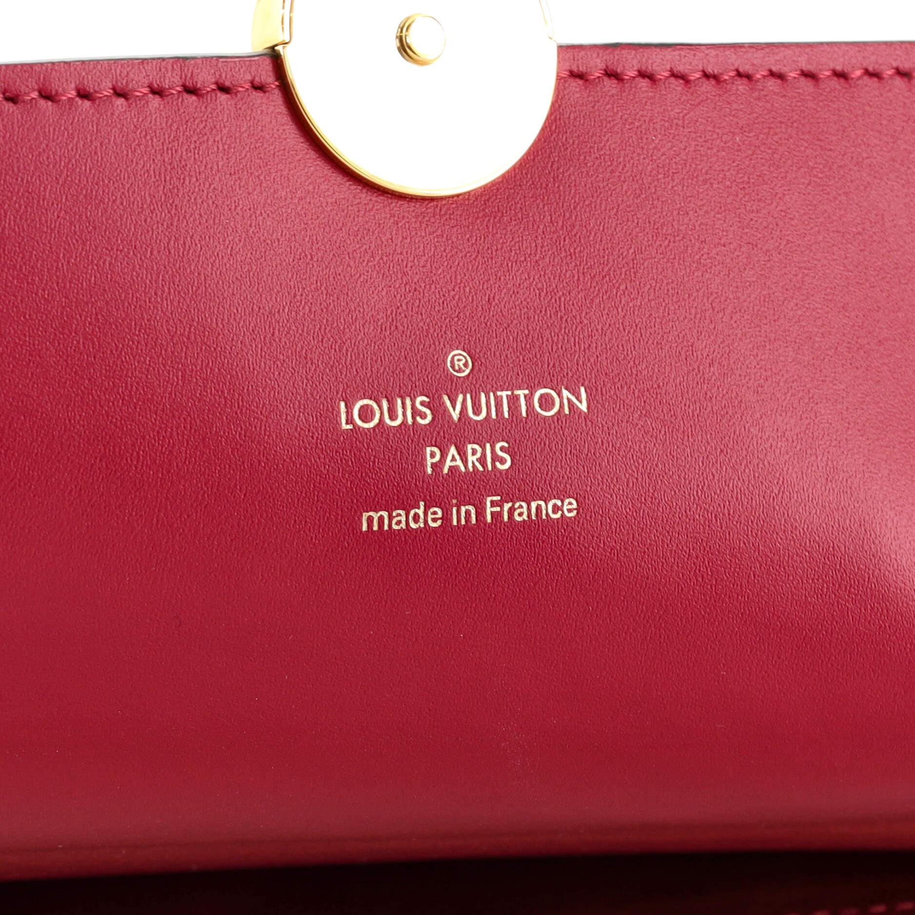 Louis Vuitton Flore Chain Wallet Monogram Canvas In Good Condition In NY, NY
