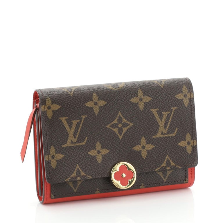 Louis Vuitton Flower Compact Wallet Monogram Canvas For Sale at 1stdibs